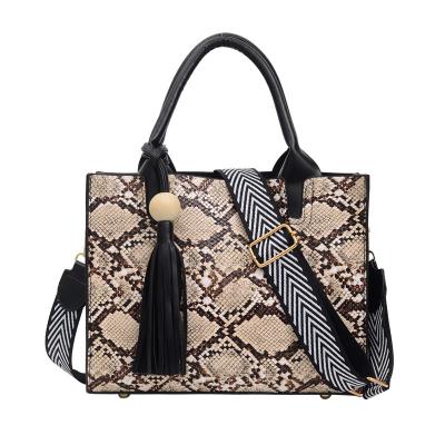 China Wholesale Latest Designer Lady's Luxury Handbags for Lady Famous Brand Women's Handbags PU Casual Tote Single Serpentine for sale