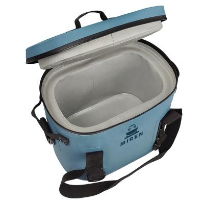 China Waterproof Lightweight Picnic Bag Soft Cooler Cooler Bag for sale