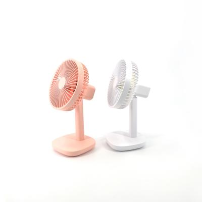 China HEBRONFAN 5W Rechargeable Table Fans 506g Portable Desk Fans for sale