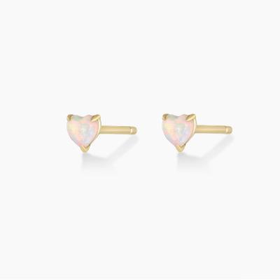 China Prong Setting Opal Heart Stud Earrings 925 Sterling Silver Dainty 18K Gold Plated for sale