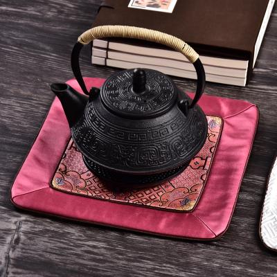 China Viable Custom Luxury Home Place Mat Cup Mat OEM ODM Place Mats Brocade Silk Polyester Matcha Bowl Fabric Coaster for sale