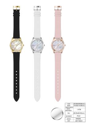 China Lady's Alloy Quartz Watch With Genuine Lehater Strap MOP Dial Watch for sale