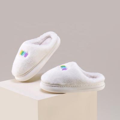 China Cushioning Ladies Fashion Fur Slides Slippers With Fluffy Bedroom Home Indoor Women's Winter Slippers Plush Furry Socks for sale