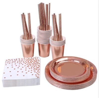 China Hotel Luxury Disposable Plastic Wedding Party Dinner Set Dinnerware Set Rose Gold Tableware for sale