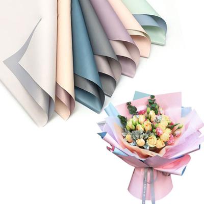 China Recycled Materials Wholesale Flowers Carnation Paper Christmas Party Gift Wrapping Supplies Neutral Color Florist Wrapping Bouquet Wrapper for sale