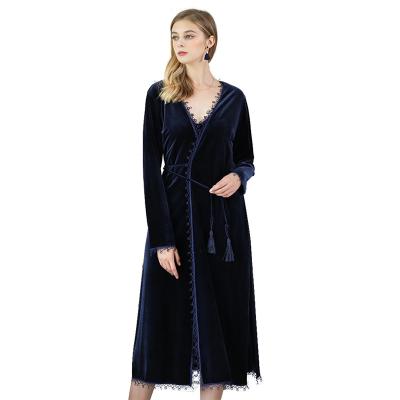 China Customized Warm Breathable Velvet Nightgown Ladies Sling Nightgown Long Winter Wedding Korean Medium Thickness Long Robe Set for sale