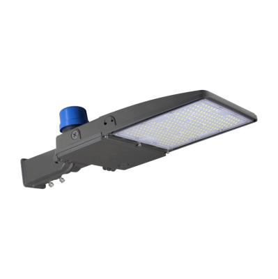 China ROAD Easy Installation Led Parking Lots Lighting 200W Shoe Box Light Retrofit Led Street Lights for sale