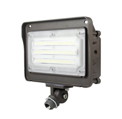 China Glass Cover Arm Adjustable Wet Location IP65 30/50 Watt Outdoor Glass Cover Led Flood Light for sale