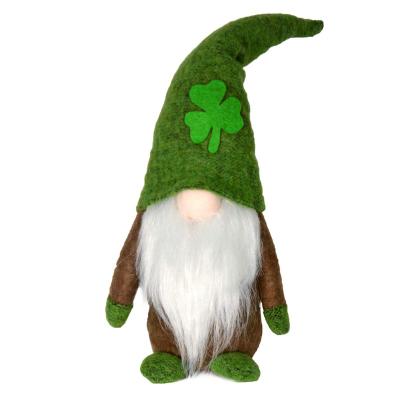 China Handmade Carved Handmade Gnome Decorations for Irish Saint Paddy's Day Gift Shamrock Elf Dwarf Home Decorations for sale