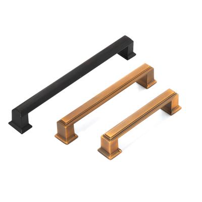 China Brass And Black Color Furniture Zinc Alloy Cabinet Handles  For Kitchen 128MM à venda