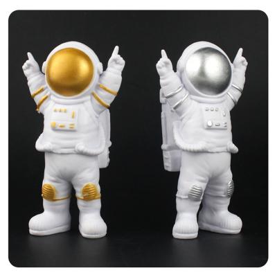 China Factory sale wholesale decoration toy paper ornament for bedroom and living room astronaut decoration ornament for sale