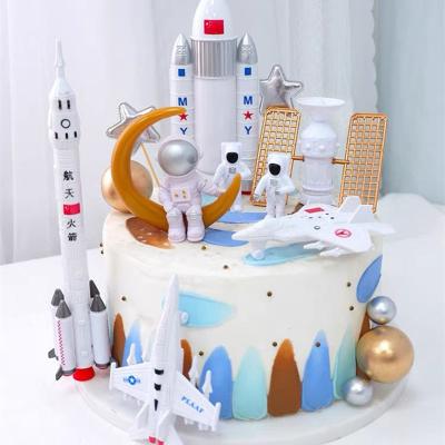 China Fashion Wholesale Airplanes 7PCS/SET ASTRONAUT CAKE ACCESSORIES BOYS Rocket Birthday Cake Decoration Toppers Toys Astronaut for sale