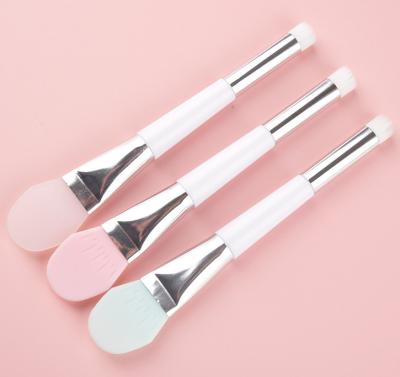 China Free Sample Dual Use Cosmetic Silicone Bristle Smudge Brush Soft Makeup Brush for sale