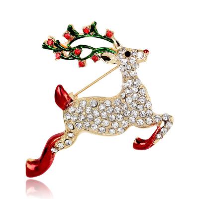 China New Arrival Cheapest Exquisite Holiday Brooch Hats Zinc Alloy Stocking Shinny Scarf Lapel Pins Reindeer Christmas Brooch Pins for sale