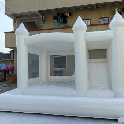 China hot selling kids play high quality PVC inflatable castle outdoor inflatable castle for sale