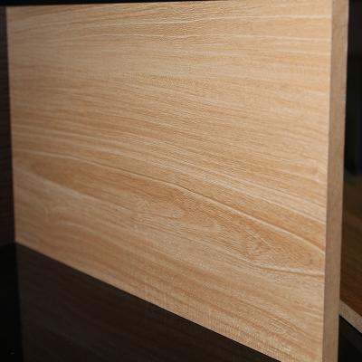 China 2019 Hot Sale Moisture Proof Melamine Faced MDF Board For Flooring Wall Panel for sale