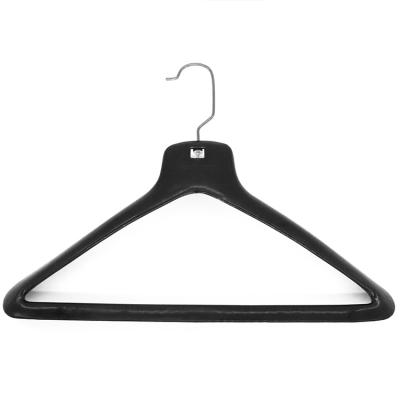 China Non-slip Popular Hot Selling Non-slip Coat Hanger Plastic Wide Shoulder Clothing Store Hanger for sale