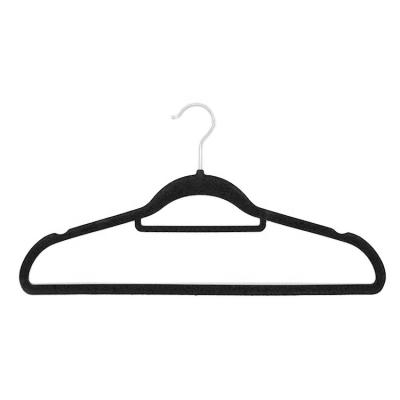 China Latest Arrival Non-slip Advanced Eco-friendly Velvet Non-slip Hanger With Notch Home Storage Rack Hanger for sale