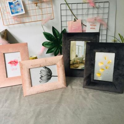 China Handmade Custom Tabletop Picture Frame Velvet Color 6x8 Rustic Picture Frame Wood With Glass for sale