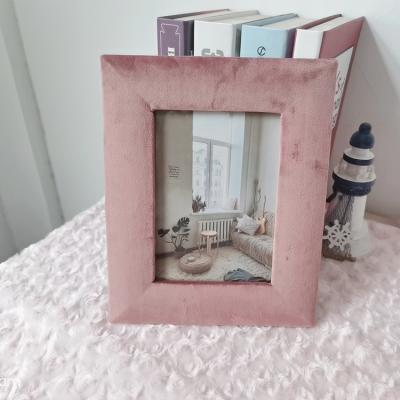 China Handmade Home Decor Rose Velvet Picture Frame 4x6 5x7 6x8 8x10 MDF Photo Frame With Velvet Fabric for sale