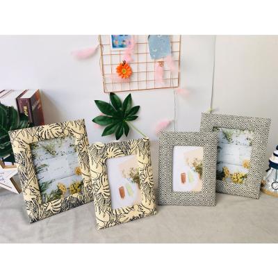 China Wholesale Customized Handmade Magnet Gallery Picture Magnetic Picture Frame Wooden Display Wall for sale