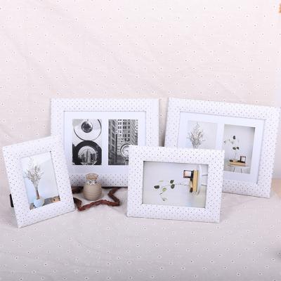 China Wholesale Handmade European Custom Wedding Stage Wedding Hanging Wall Album Style Picture Photo Frame for sale