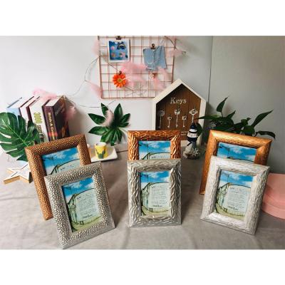 China European Handmade Custom Family Gift Wall Frame Resin Style Picture Plastic Picture Frame for sale