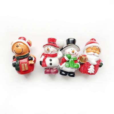 China Europe Resin Christmas Snowman Craft Christmas Statue Standing Snowman Statue for sale