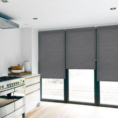 China Modern popular horizontal industrial European roller shades for window decoration for sale