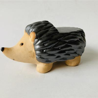 China The Handcraft Ceramic Decoration Garden Home Decoration The Autumn Outdoor Decoration Garden Ornament Animal Hedgehog for sale