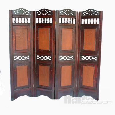 China Wholesale Vintage Low MOQ Wooden Folding Screen Room Divider From Traditional Chinese Factory Direct for sale