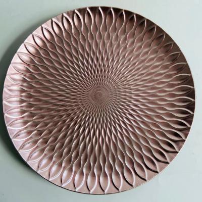 China Europe Aluminum Rose Gold Charger Bulk Seamless Paint Around Plate Plastic Plates for sale