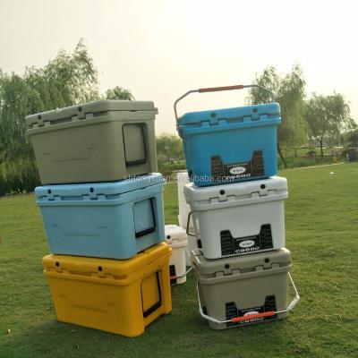 China Portable Insulated Freshness Storage Plastic Cooler Box Rotomolded Cooler Boxes for sale