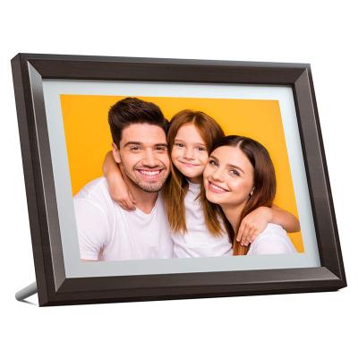 China Wifi Picture Frame With Digital Clock IPS Touch Screen 1280x800 App Control Wireless 16GB Android 10 Inch WIFI Digital Picture Frame for sale