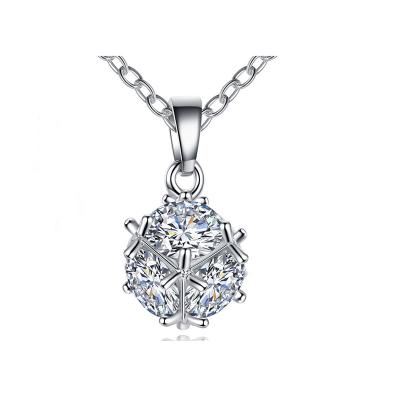 China CLASSIC Minimalist Jewelery Ladies 18K Gold Plated Fireball Crystal Pendant Necklace Women Jewelry Unique Zircon Stone Jewelry for sale