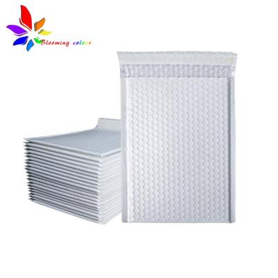 China Eco Friendly Padded Gift Mailing Bag Bubble Envelope Packaging Poly Bubble Mailer Bags for sale