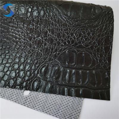 Cina Tessuto di pelle in PVC resistente all'abrasione 140/160 larghezza pelle di coccodrillo per mobili di lunga durata, borsa in vendita