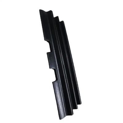 China L2W Rubber Track Shoes 450mm Wide Track Pad Excavator Undercarriage Parts for sale