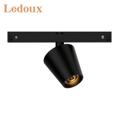 China Anti-Glare/Adjustable/Dimming Control LEDOUX High Quality Aluminum Angle Adjustable Ceiling Mounted Anti-Glare Home Down Light 6 Track Light 10W Led for sale