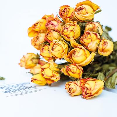 China Dried Flower Dried Customization Rose Potpourri Dried Flowers Dried Flowers In Glass Bottles for sale