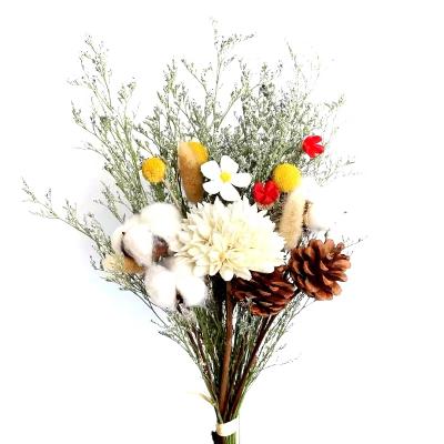 China Dried flower wholesale price dried flower bouquet mini flower wall backdrop valentines day decor to fade bouquet bakerblushing for sale