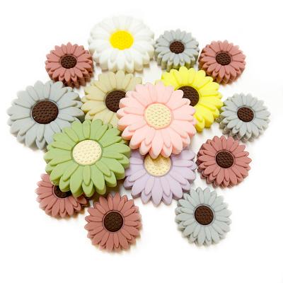 China Soft Toy Hot Sale Eco-Friendly Food Grade Soft Daisy Flower Shape DIY Keychain Pen Making Silicone Focal Beads for sale