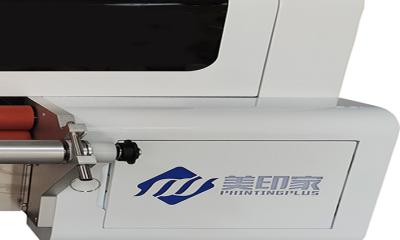 China Impressora a jato de tinta pequena UV With High Precision de Machine 500ml da impressora da estabilidade à venda