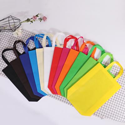 China Cheap And Stylish Eco-Friendly Tote Bag Foldable Reusable Heat Sealable Non Woven Moisture Proof Tote Bag for sale