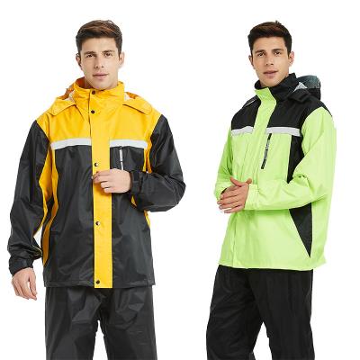 China Portable Design 3000MM Waterproof 100% Fabric Raincoat Reflective Long Sleeve Reusable Hooded Zipper For Motorcycle B Bike for sale