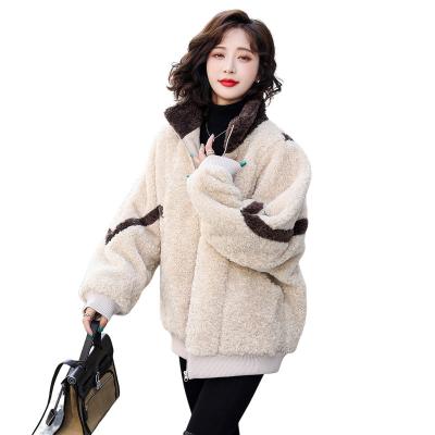 China Dropshipping2021Winter new color waterproof women's fur coat small contrast patchwork plush one-piece uniform baseball fur coat for sale