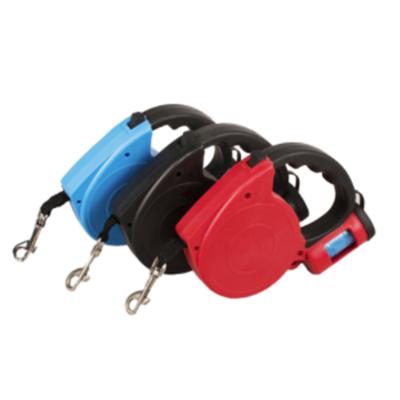 China Sustainable Innovative Outdoor Pet Bestseller Cheap Accessory Automatic Retractable Dog Leashes With Waste Bag for sale