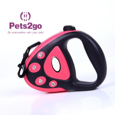 China ABS Plastic Spring Locking 350g Retractable Pet Leash for sale