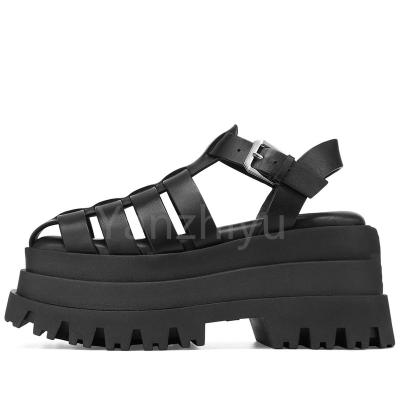 China Casual Beach Jelly Shoes Hollow Out Sandals Holiday New Fashion Women Flats Platform Sandals Black and White Ladies Brand for sale