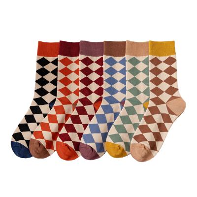 China Antibacterial Custom Crew Socks 2021 High Quality Designer Socks Women Autumn Winter Plaid Cotton Fashion Women Socks Breathable Dropshipping for sale